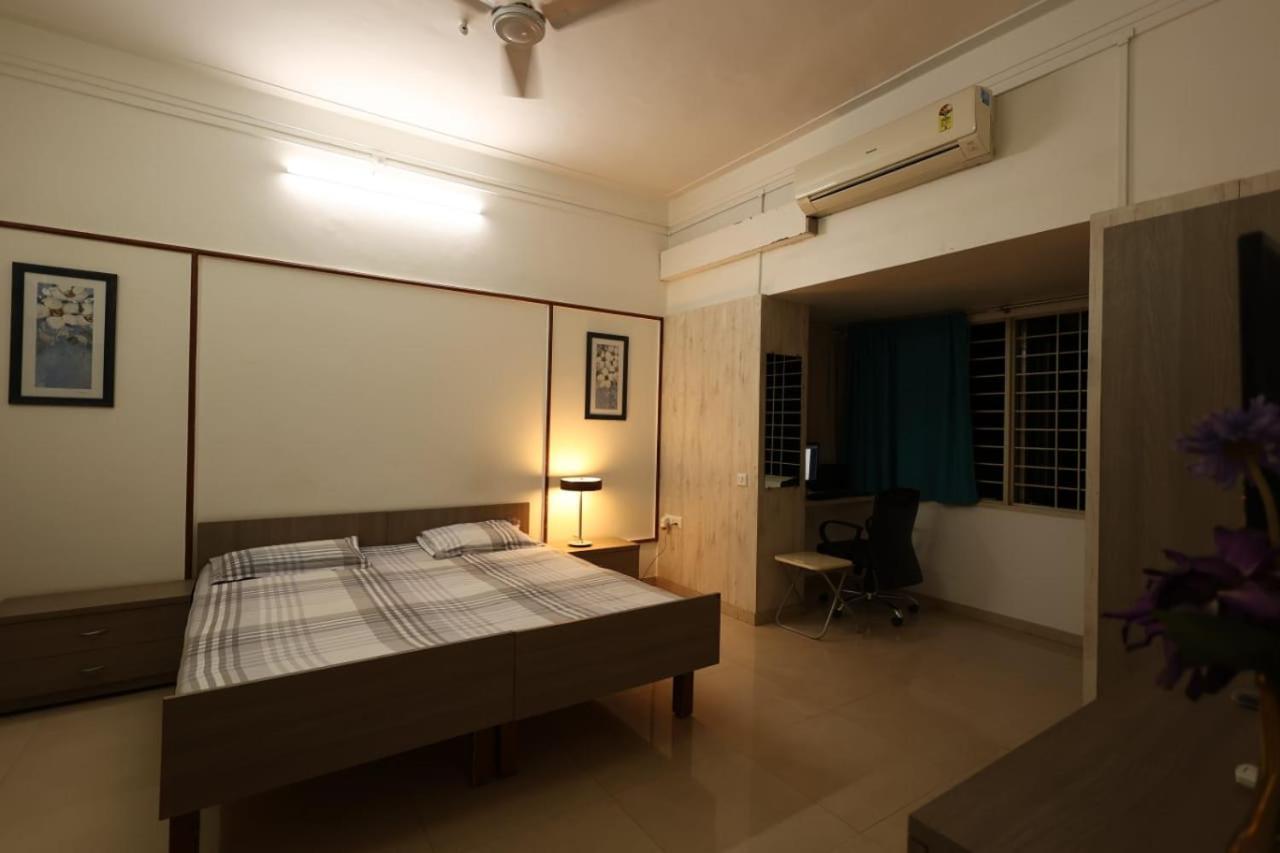 Srinekatan Heritage Villa Homestay 아흐메다바드 외부 사진