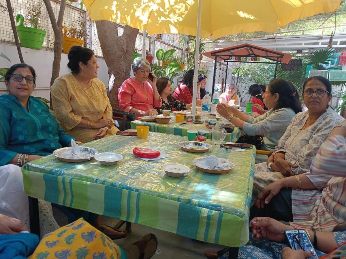 Srinekatan Heritage Villa Homestay 아흐메다바드 외부 사진