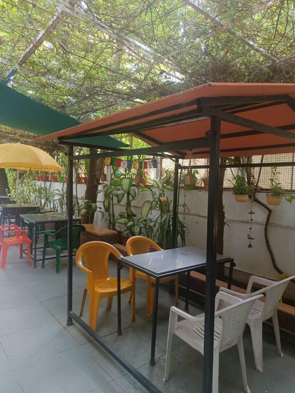 Srinekatan Heritage Villa Homestay 아흐메다바드 외부 사진