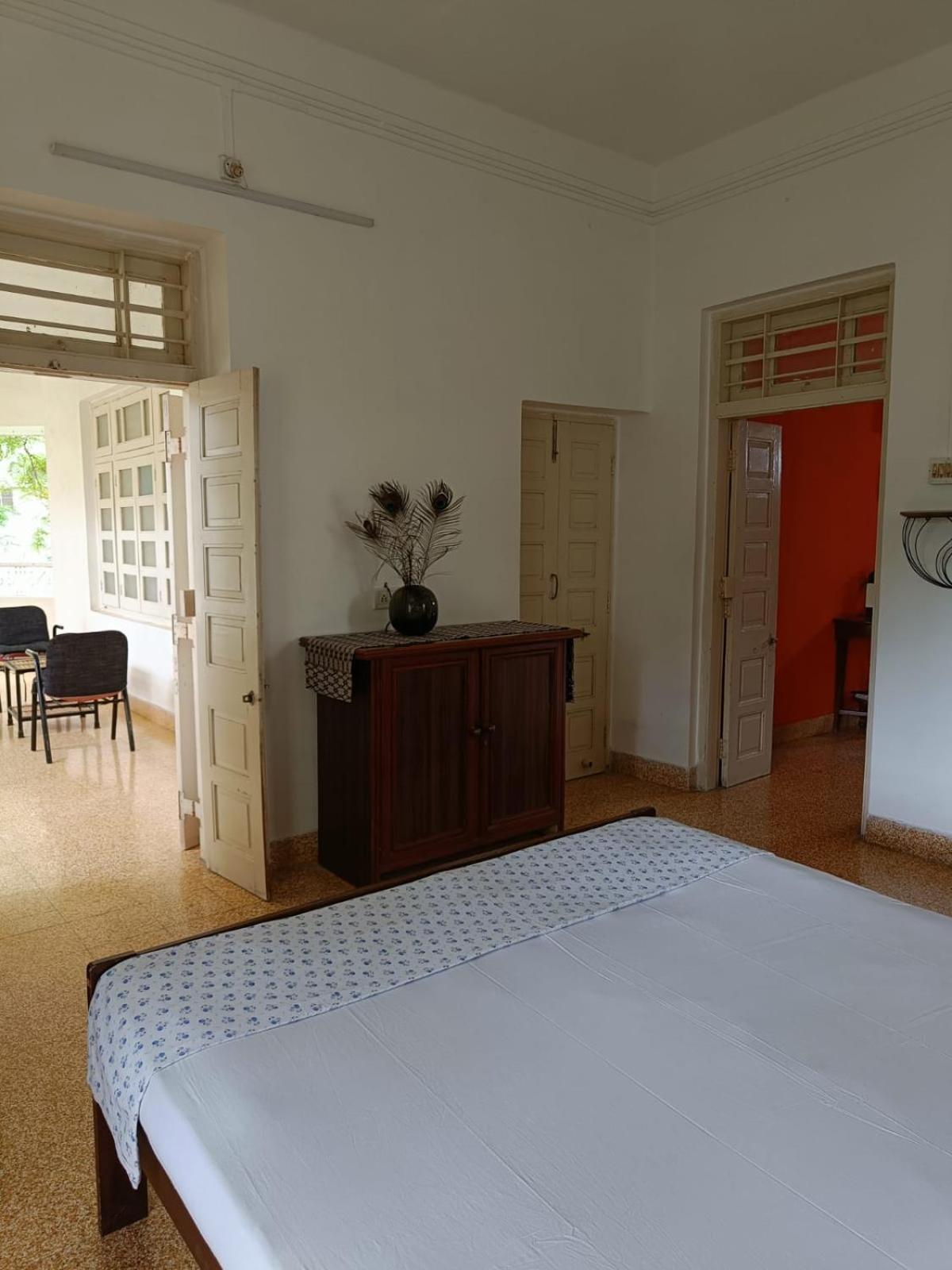 Srinekatan Heritage Villa Homestay 아흐메다바드 외부 사진